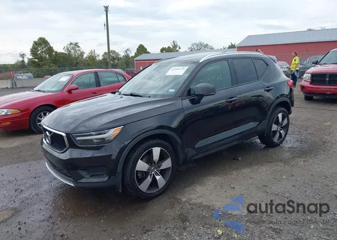 2020 Volvo Xc40 T5 Momentum z USA, uszkodzony, nr VIN YV4162UK0L2196408